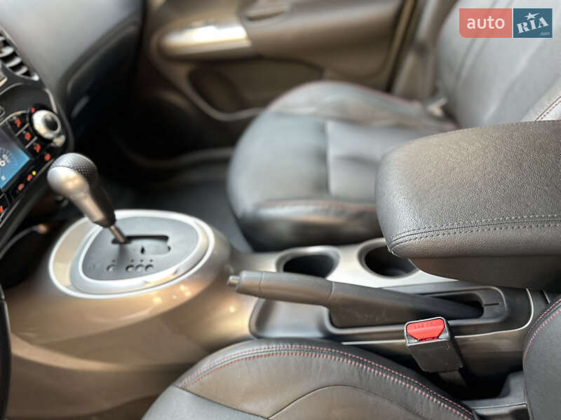 Позашляховик / Кросовер Nissan Juke 2012 в Києві