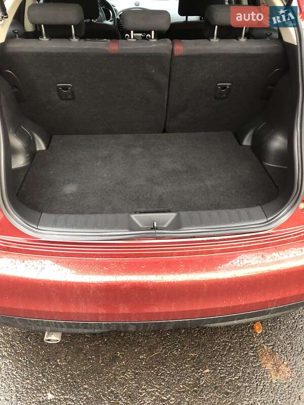 Позашляховик / Кросовер Nissan Juke 2012 в Львові