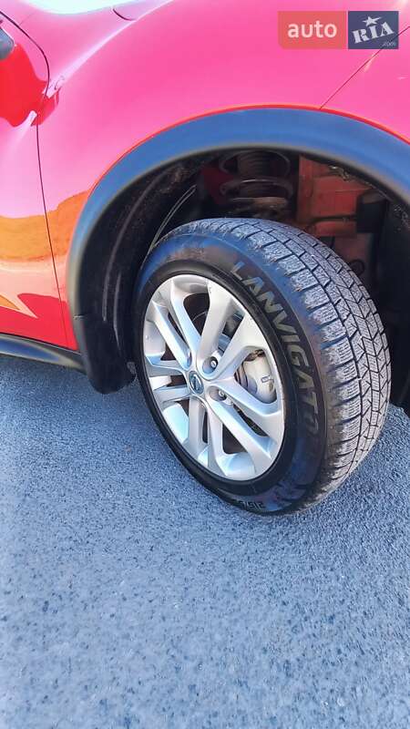 Внедорожник / Кроссовер Nissan Juke 2015 в Днепре