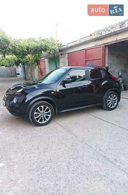 Внедорожник / Кроссовер Nissan Juke 2011 в Черноморске
