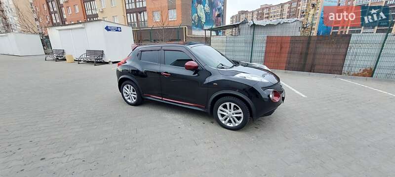 Внедорожник / Кроссовер Nissan Juke 2011 в Одессе