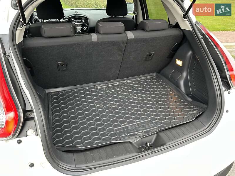 Внедорожник / Кроссовер Nissan Juke 2019 в Киеве