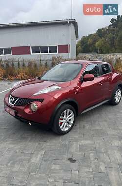 Внедорожник / Кроссовер Nissan Juke 2010 в Луцке