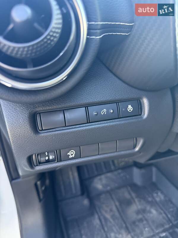 Внедорожник / Кроссовер Nissan Juke 2023 в Одессе