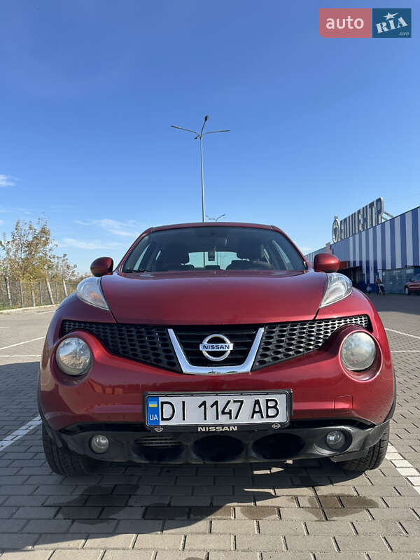 Внедорожник / Кроссовер Nissan Juke 2012 в Дубно
