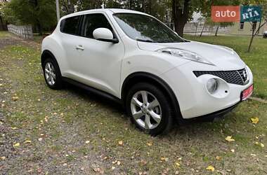 Внедорожник / Кроссовер Nissan Juke 2011 в 