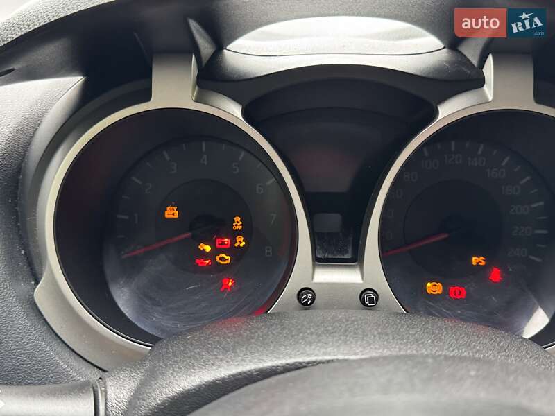 Внедорожник / Кроссовер Nissan Juke 2011 в Ровно