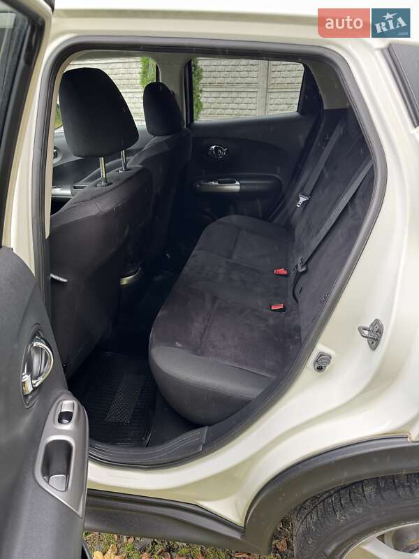 Внедорожник / Кроссовер Nissan Juke 2011 в Ровно