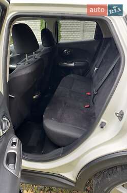 Внедорожник / Кроссовер Nissan Juke 2011 в 