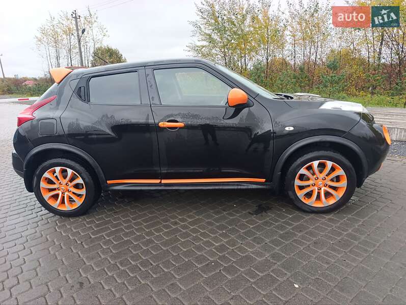 Внедорожник / Кроссовер Nissan Juke 2014 в Львове