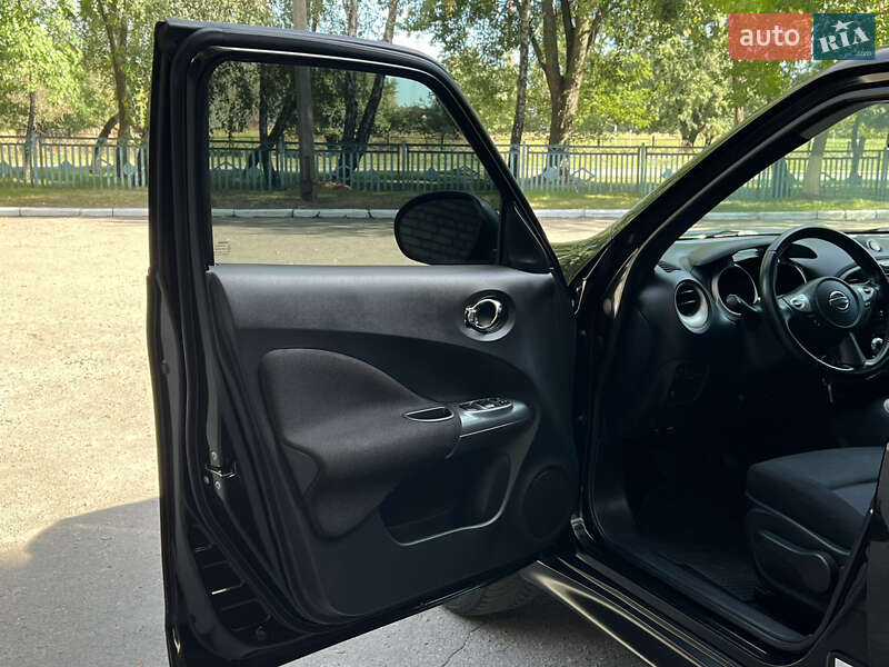 Внедорожник / Кроссовер Nissan Juke 2011 в Ковеле