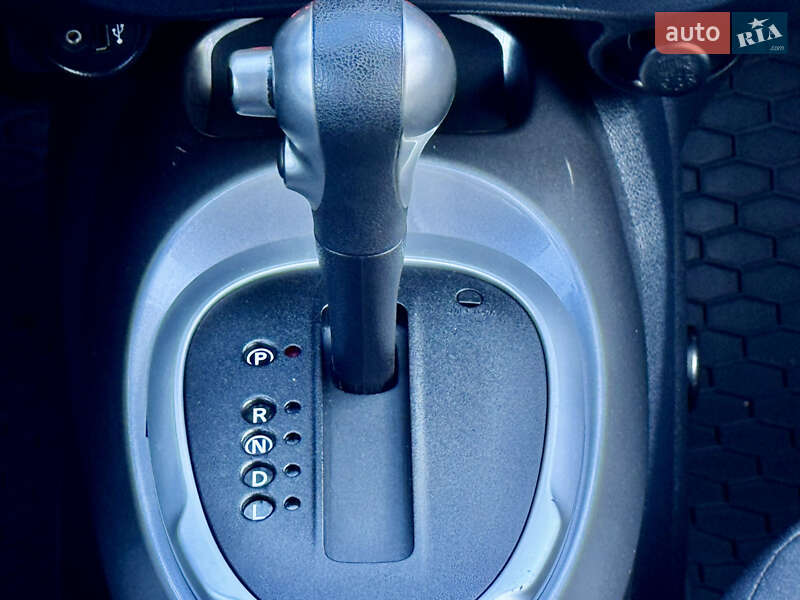 Внедорожник / Кроссовер Nissan Juke 2013 в Киеве