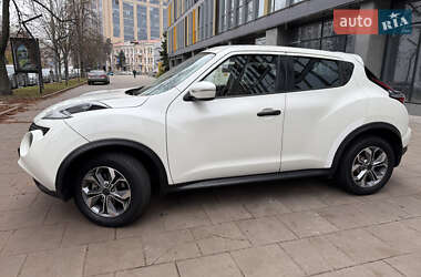 Внедорожник / Кроссовер Nissan Juke 2016 в Киеве