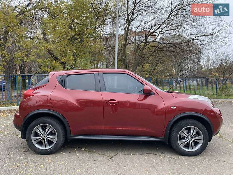 Внедорожник / Кроссовер Nissan Juke 2013 в Николаеве