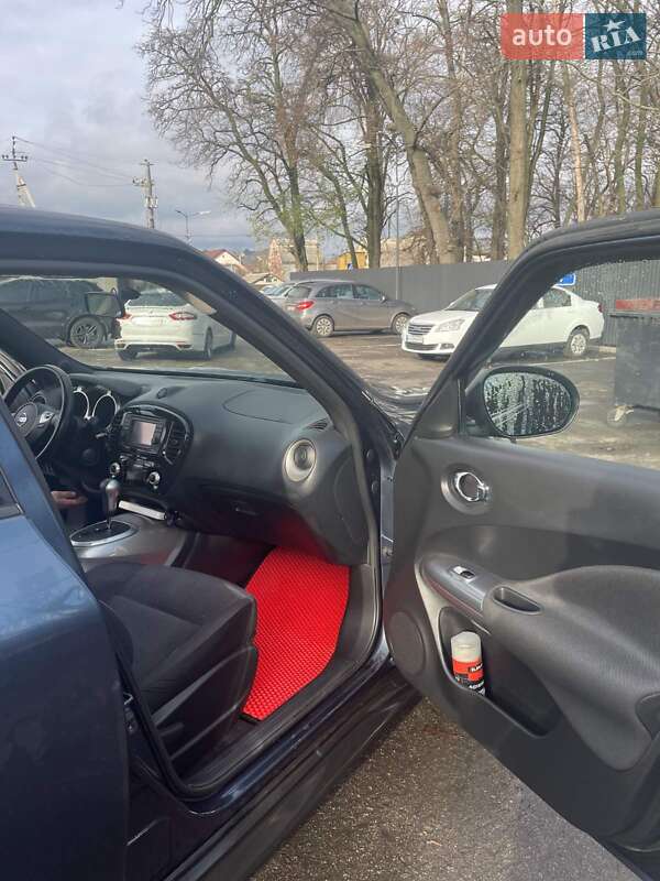 Внедорожник / Кроссовер Nissan Juke 2010 в Киеве