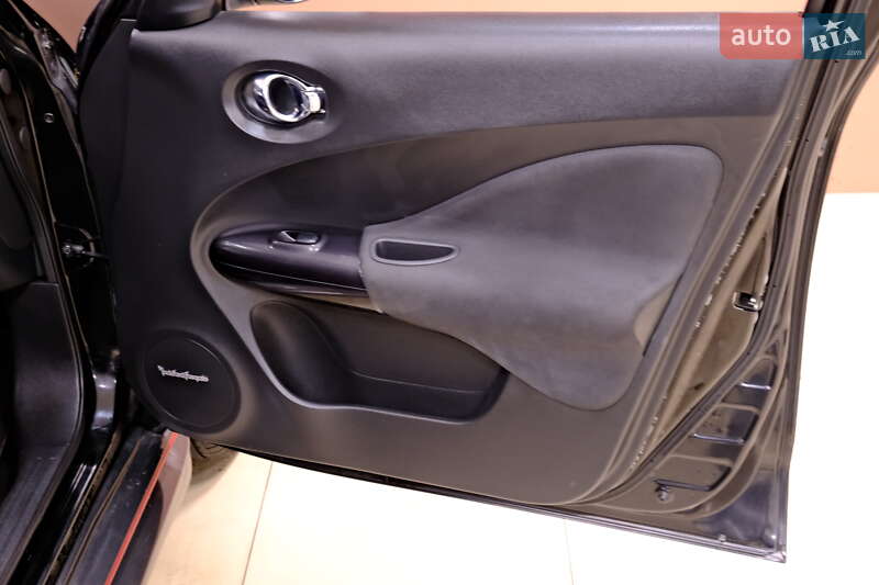 Позашляховик / Кросовер Nissan Juke 2013 в Одесі