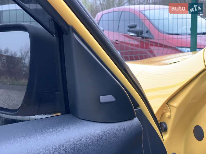 Внедорожник / Кроссовер Nissan Juke 2015 в Бердичеве фото 26 Внедорожник / Кроссовер Nissan Juke 2015 в Бердичеве