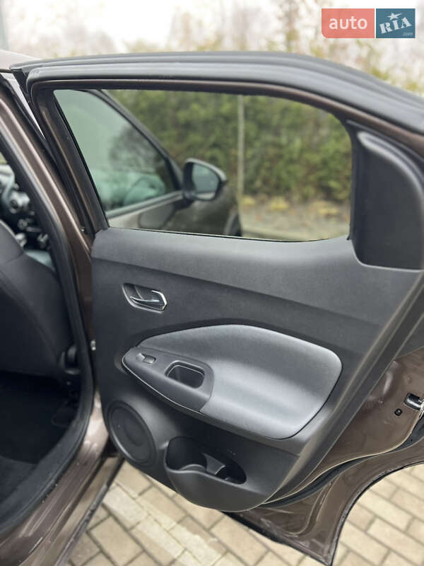 Внедорожник / Кроссовер Nissan Juke 2022 в Львове