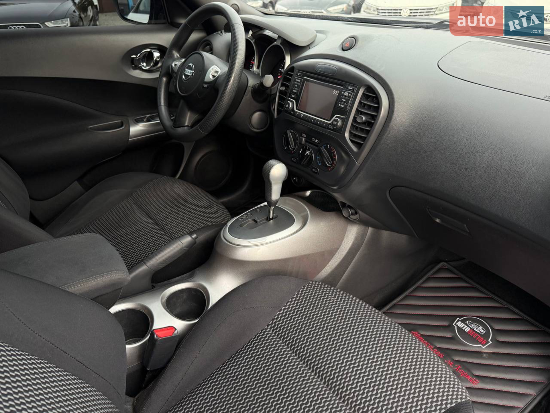 2015 Nissan Juke - мініатюра 35