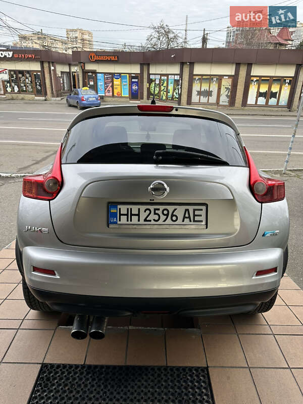 Позашляховик / Кросовер Nissan Juke 2011 в Одесі
