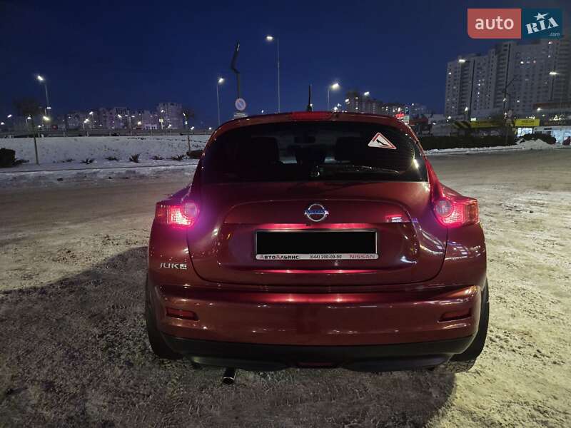 Позашляховик / Кросовер Nissan Juke 2012 в Києві