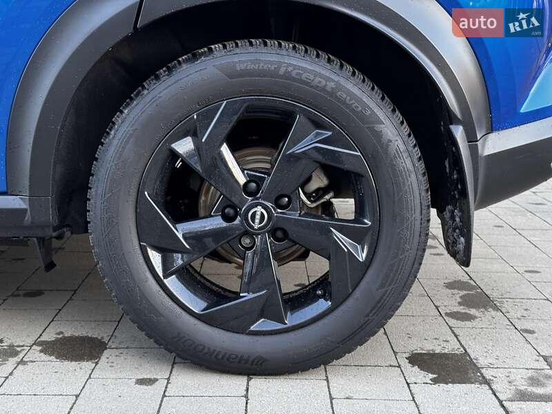 Внедорожник / Кроссовер Nissan Juke 2023 в Ужгороде