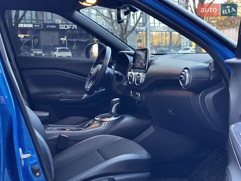 Внедорожник / Кроссовер Nissan Juke 2023 в Ужгороде
