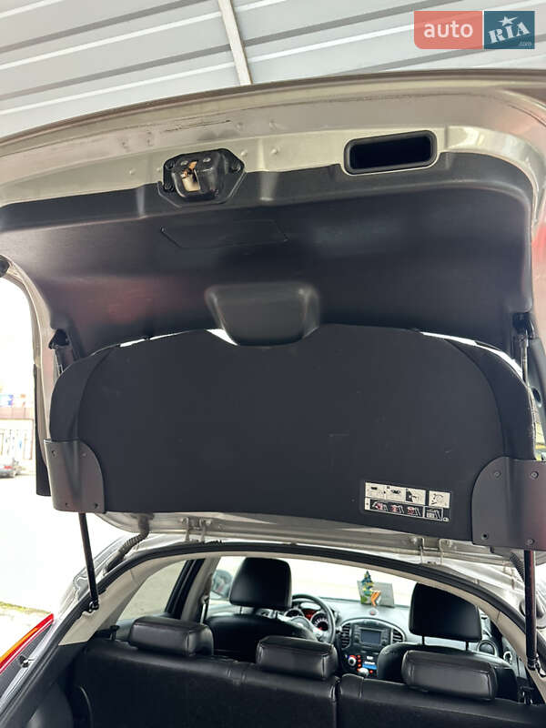 Позашляховик / Кросовер Nissan Juke 2011 в Одесі