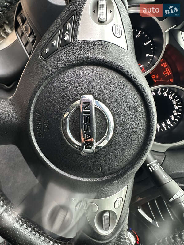 Позашляховик / Кросовер Nissan Juke 2011 в Одесі