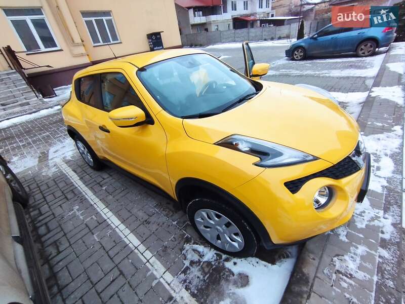 Внедорожник / Кроссовер Nissan Juke 2017 в Каменец-Подольском