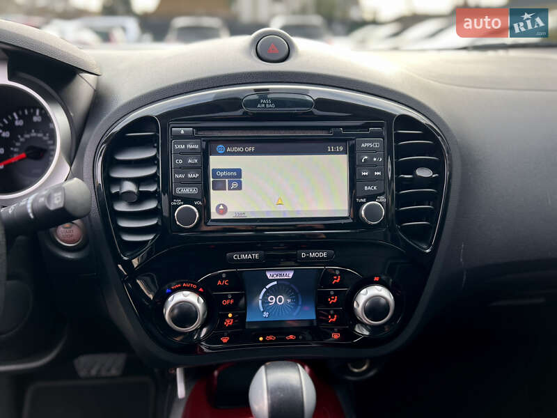 Позашляховик / Кросовер Nissan Juke 2015 в Одесі