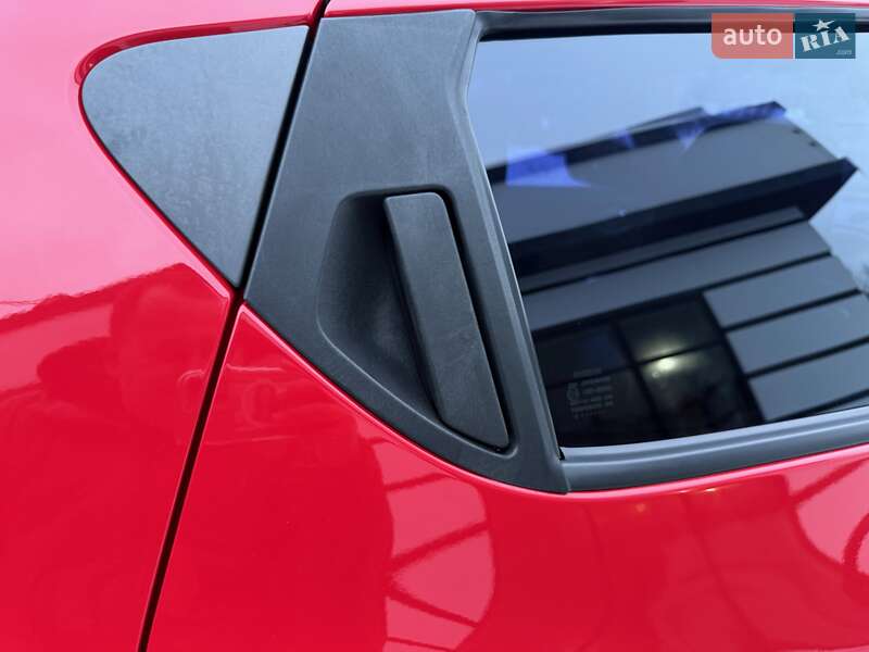 Внедорожник / Кроссовер Nissan Juke 2016 в Львове фото 51 Внедорожник / Кроссовер Nissan Juke 2016 в Львове