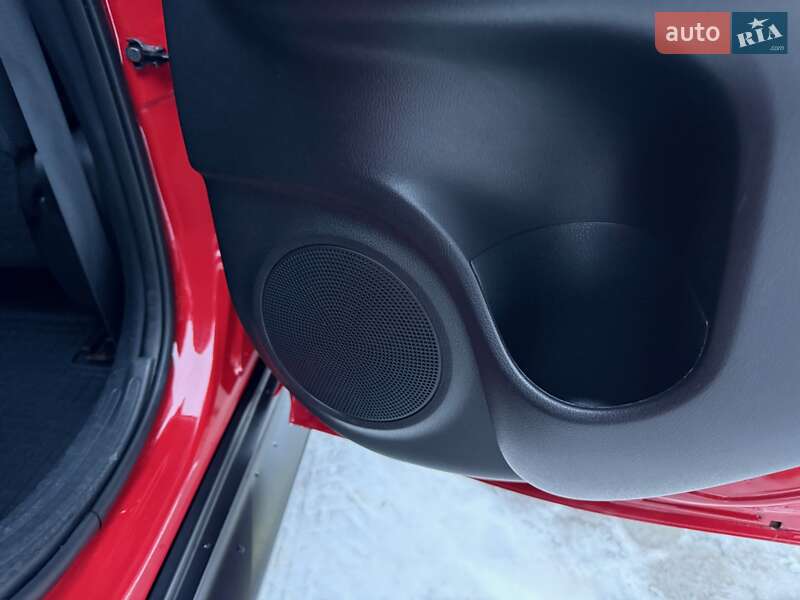 Внедорожник / Кроссовер Nissan Juke 2016 в Львове фото 134 Внедорожник / Кроссовер Nissan Juke 2016 в Львове