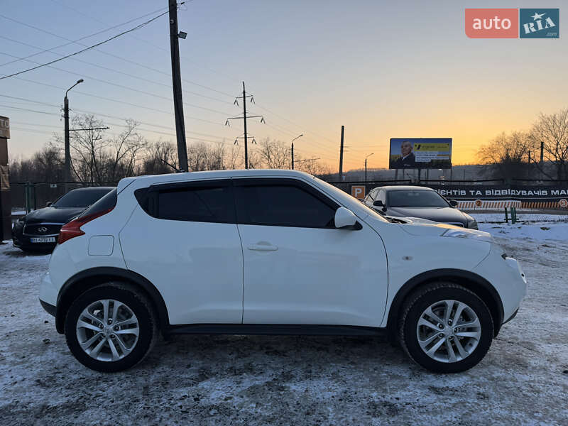 Внедорожник / Кроссовер Nissan Juke 2011 в Полтаве