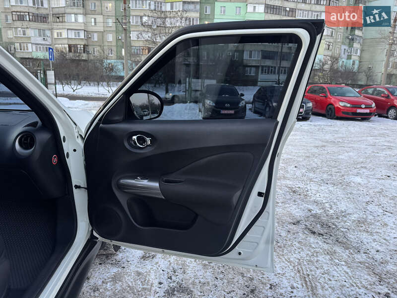 Внедорожник / Кроссовер Nissan Juke 2011 в Полтаве