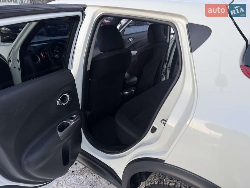 Внедорожник / Кроссовер Nissan Juke 2011 в Полтаве