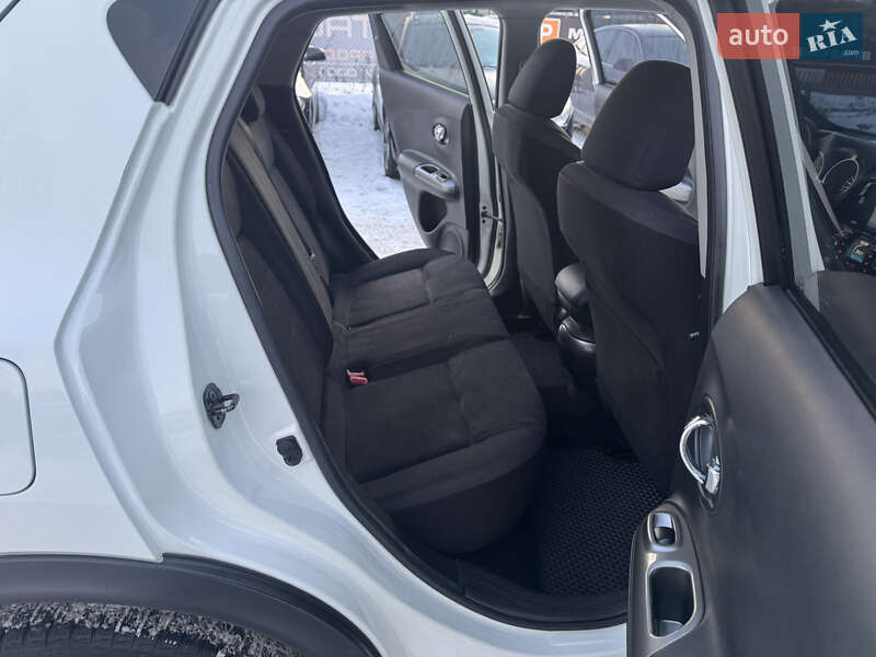 Внедорожник / Кроссовер Nissan Juke 2011 в Полтаве