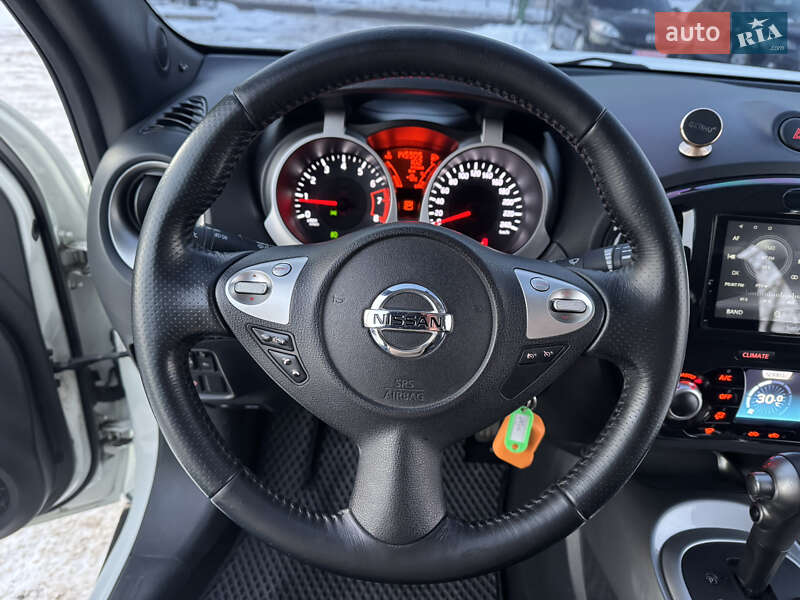 Внедорожник / Кроссовер Nissan Juke 2011 в Полтаве