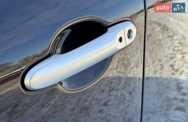 Внедорожник / Кроссовер Nissan Juke 2012 в Полтаве