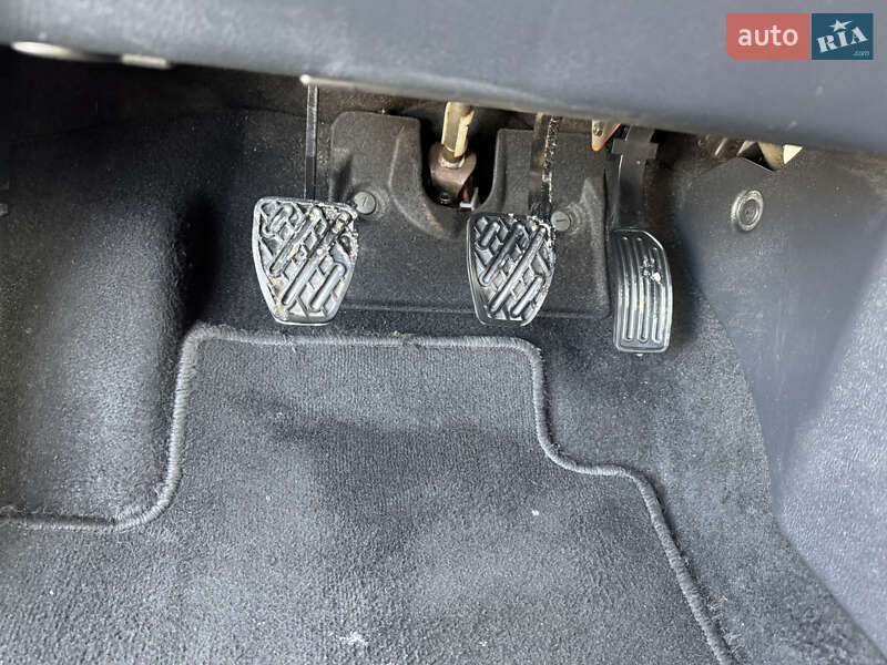 Внедорожник / Кроссовер Nissan Juke 2012 в Полтаве