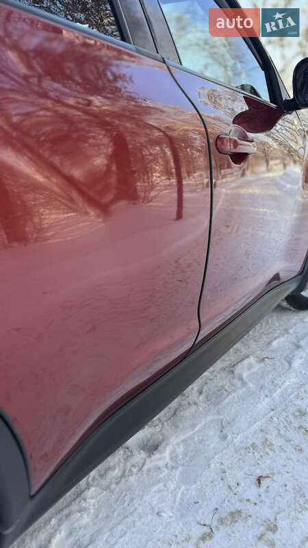 Внедорожник / Кроссовер Nissan Juke 2012 в Макарове