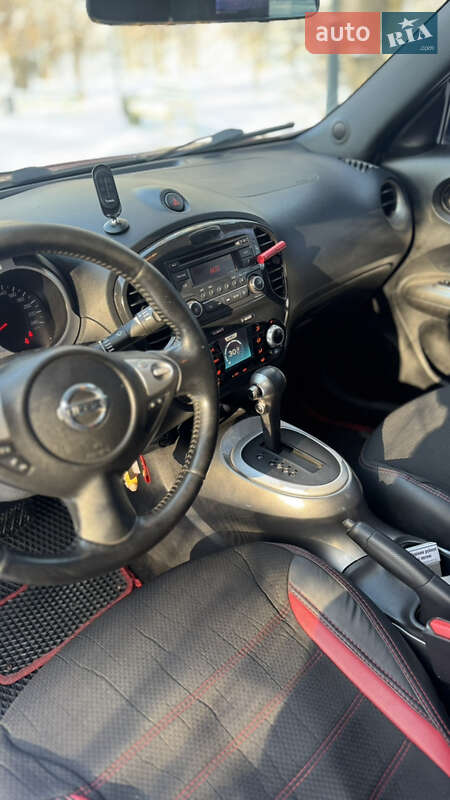 Внедорожник / Кроссовер Nissan Juke 2012 в Макарове