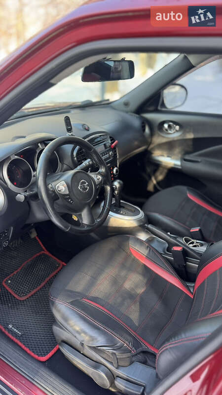 Внедорожник / Кроссовер Nissan Juke 2012 в Макарове