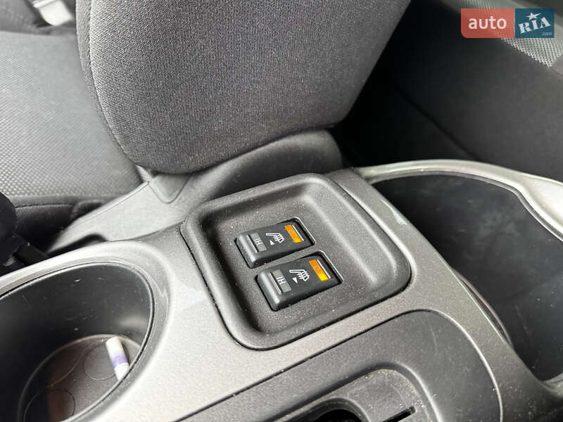 Внедорожник / Кроссовер Nissan Juke 2012 в Киеве фото 12 Внедорожник / Кроссовер Nissan Juke 2012 в Киеве