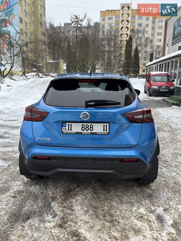 Внедорожник / Кроссовер Nissan Juke 2022 в Ровно
