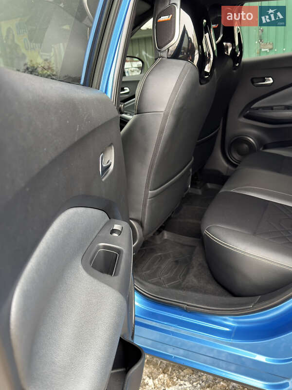 Внедорожник / Кроссовер Nissan Juke 2022 в Ровно