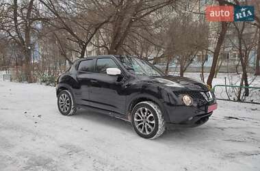 Внедорожник / Кроссовер Nissan Juke 2015 в Звягеле