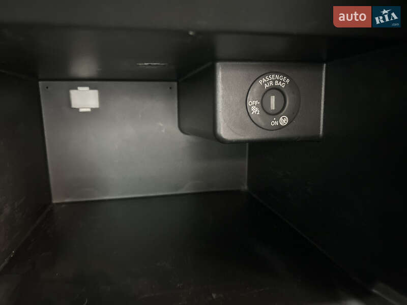 Внедорожник / Кроссовер Nissan Juke 2019 в Ужгороде