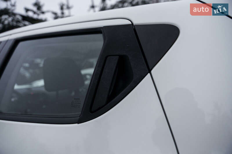 Внедорожник / Кроссовер Nissan Juke 2013 в Киеве