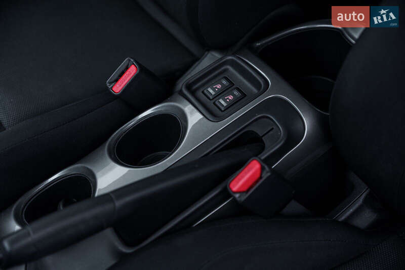 Внедорожник / Кроссовер Nissan Juke 2013 в Киеве